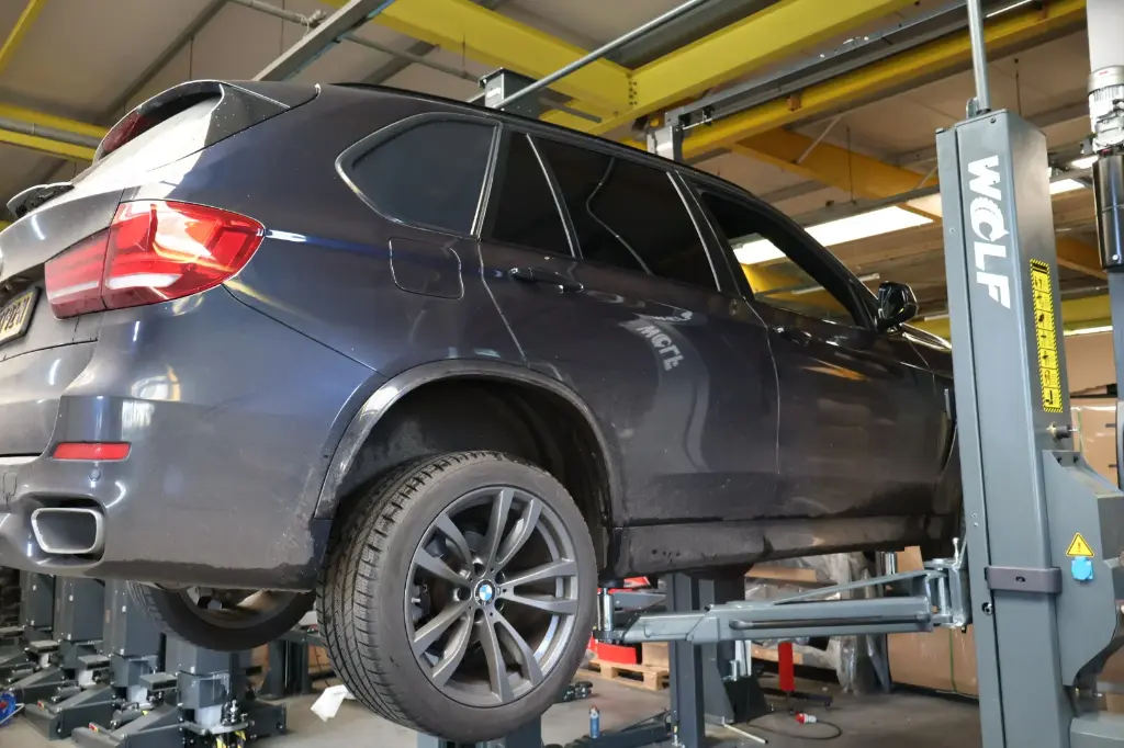 Wolf WL240VV – Pont 2 colonnes sans liaison câblée – Levage 4 000 kg